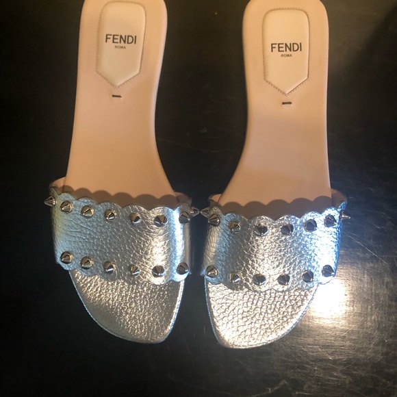 FENDI NWT FLAT SANDAL SPIKES SILVER Size:7.5 Box/ Dustbag included - Picture 2 of 9